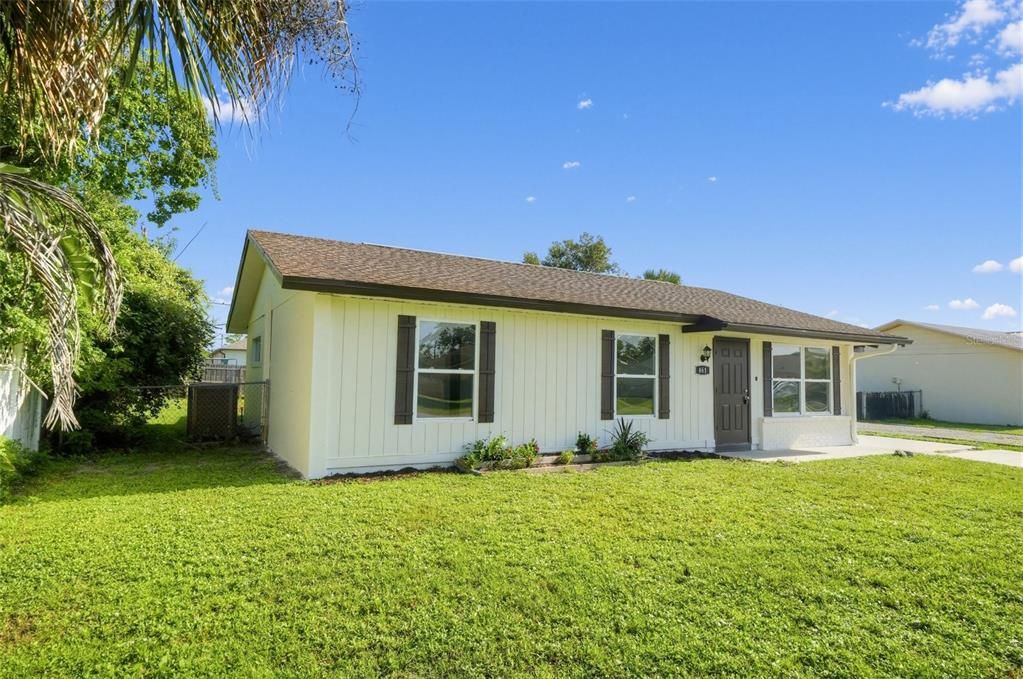For Sale: $209,900 (3 beds, 2 baths, 1053 Square Feet)