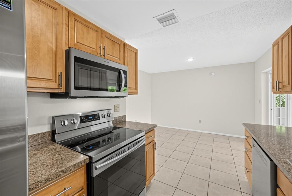 For Sale: $209,900 (3 beds, 2 baths, 1053 Square Feet)
