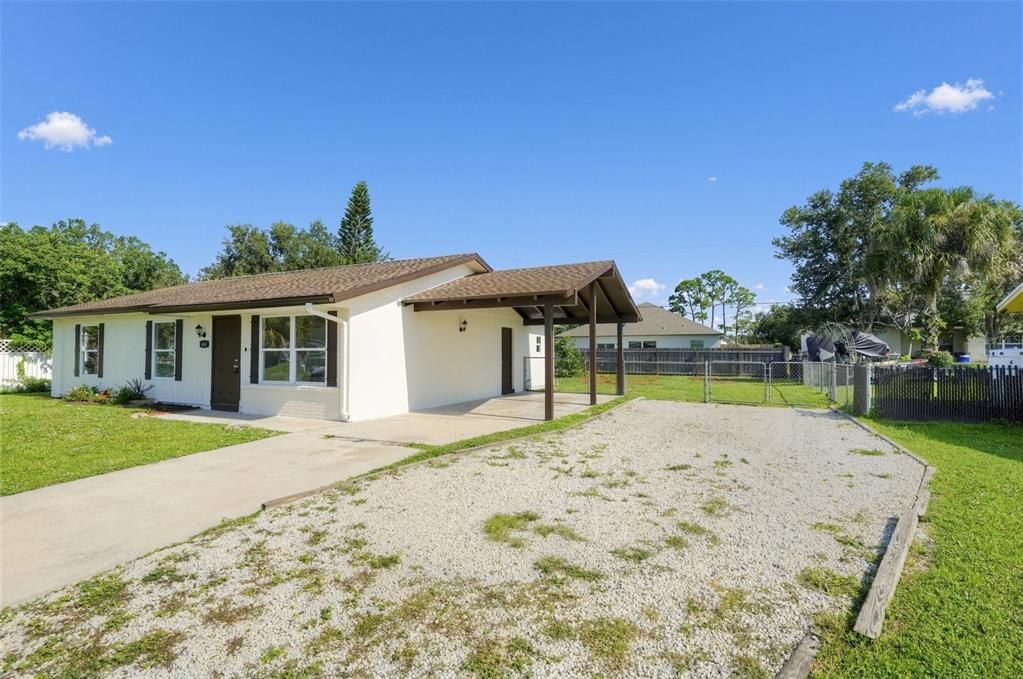 For Sale: $209,900 (3 beds, 2 baths, 1053 Square Feet)