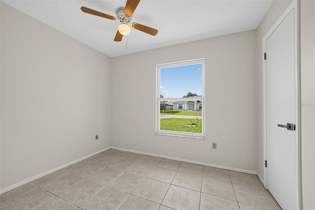 For Sale: $209,900 (3 beds, 2 baths, 1053 Square Feet)