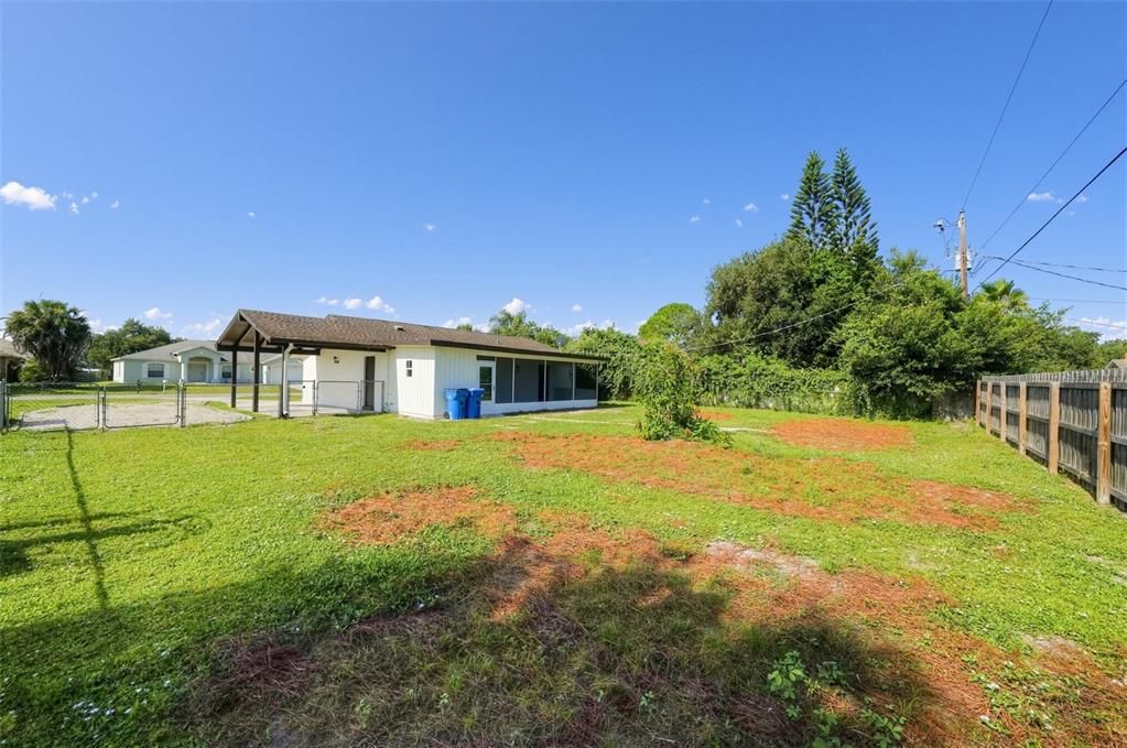 For Sale: $209,900 (3 beds, 2 baths, 1053 Square Feet)