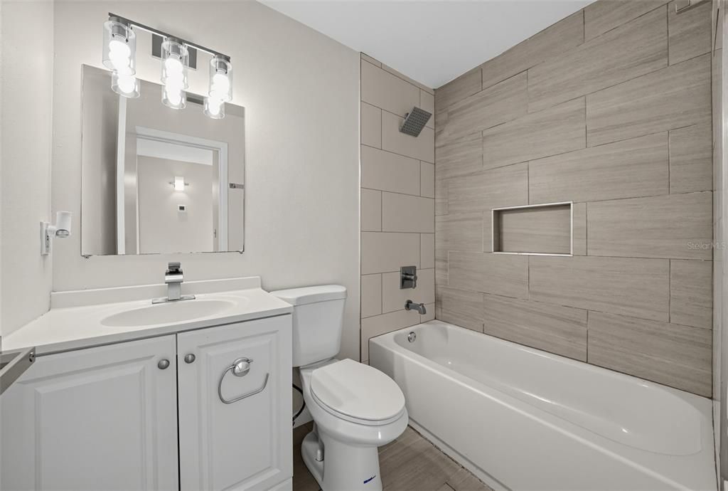 For Sale: $209,900 (3 beds, 2 baths, 1053 Square Feet)