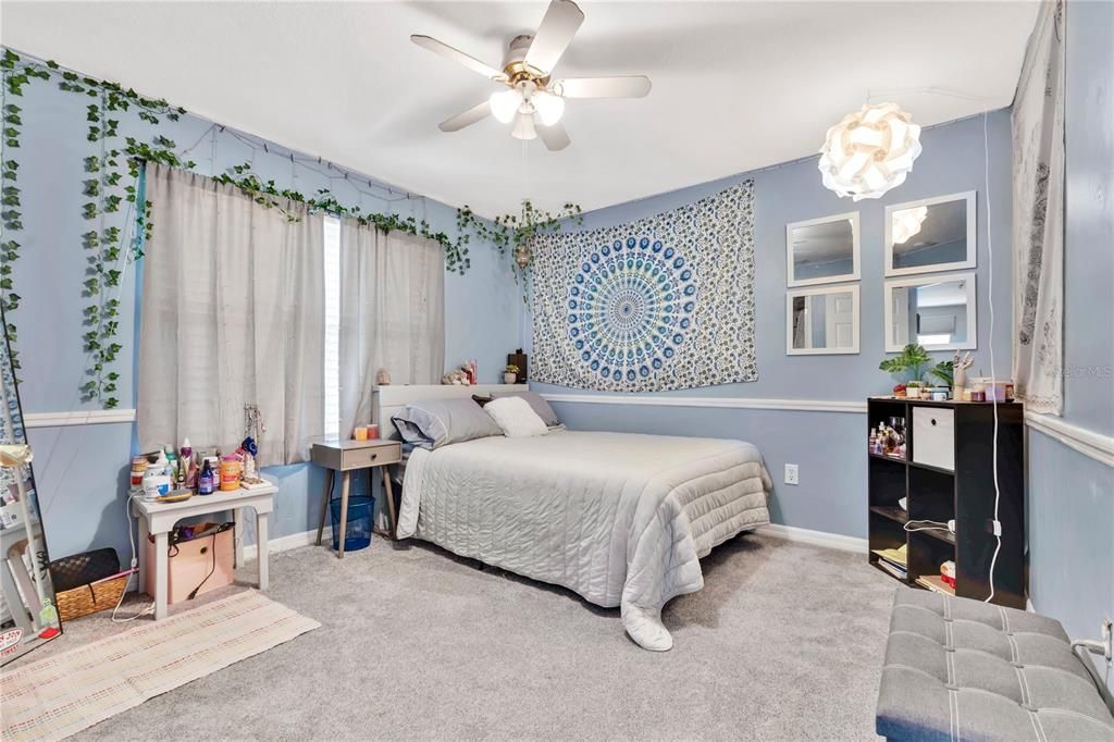 For Sale: $485,000 (3 beds, 2 baths, 2087 Square Feet)