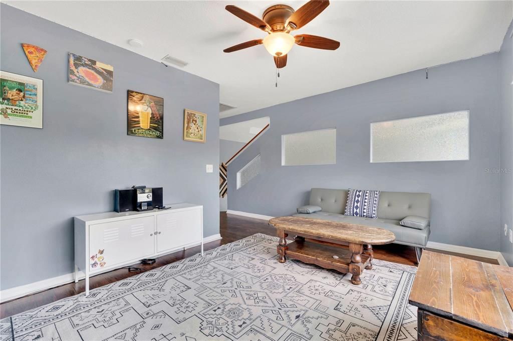 For Sale: $485,000 (3 beds, 2 baths, 2087 Square Feet)