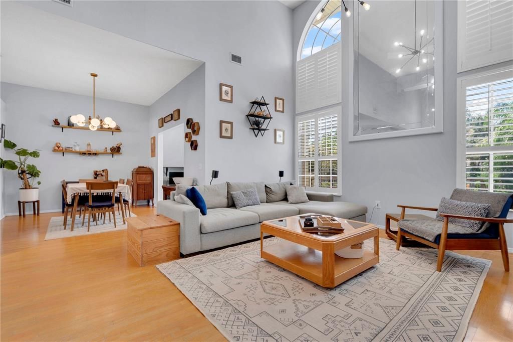 For Sale: $485,000 (3 beds, 2 baths, 2087 Square Feet)