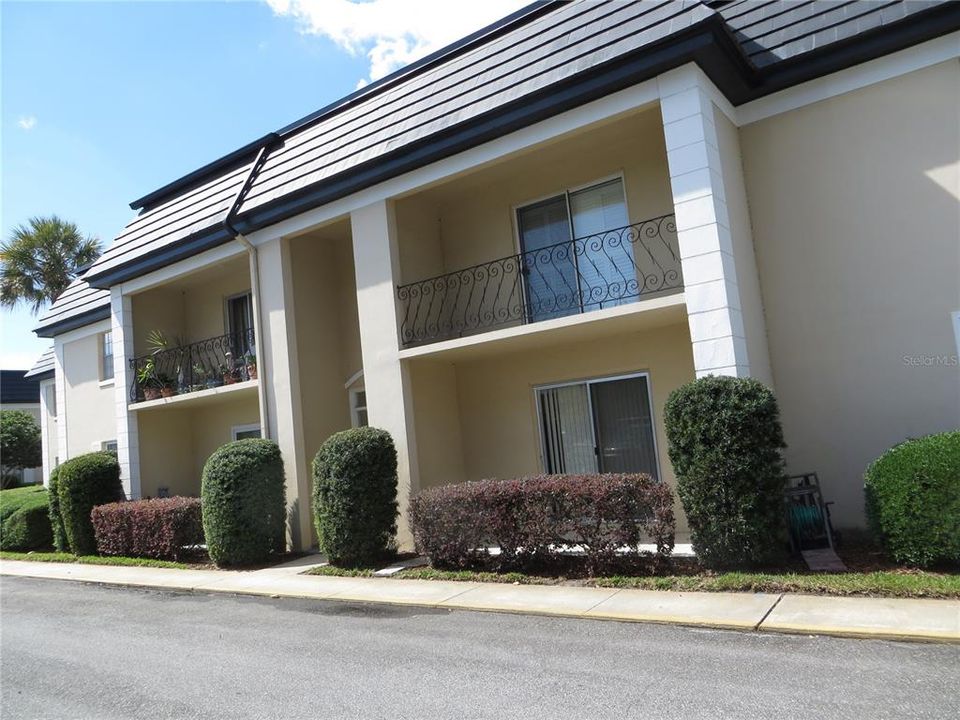 For Rent: $1,900 (2 beds, 2 baths, 1026 Square Feet)