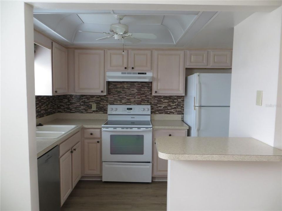 For Rent: $1,900 (2 beds, 2 baths, 1026 Square Feet)