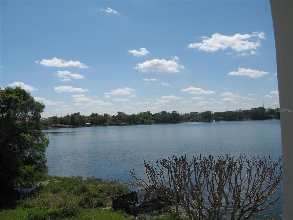 For Rent: $1,900 (2 beds, 2 baths, 1026 Square Feet)