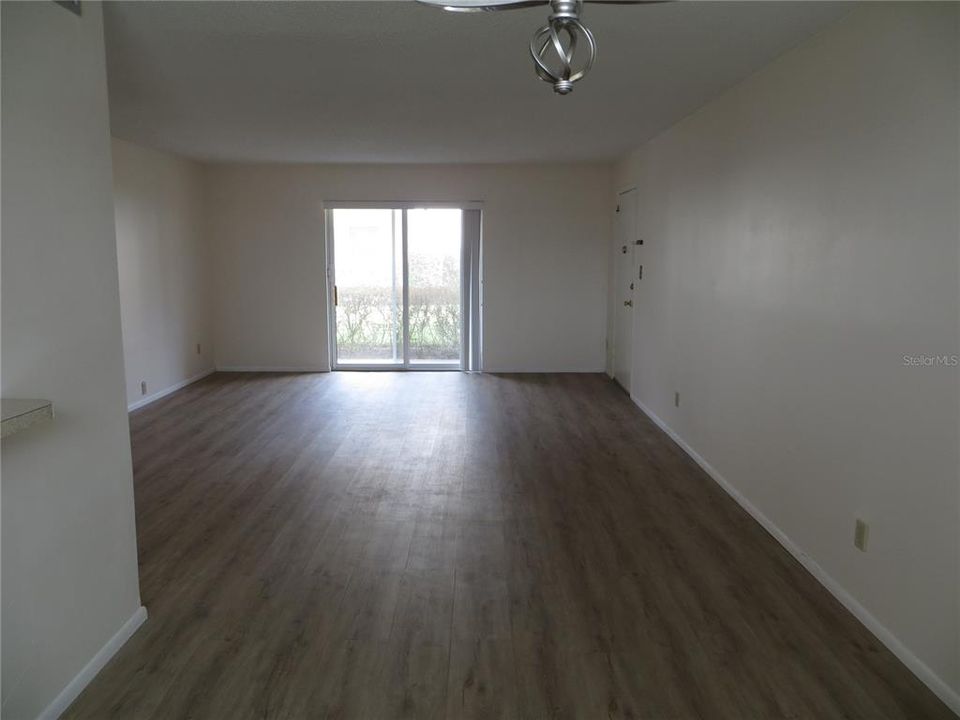 For Rent: $1,900 (2 beds, 2 baths, 1026 Square Feet)