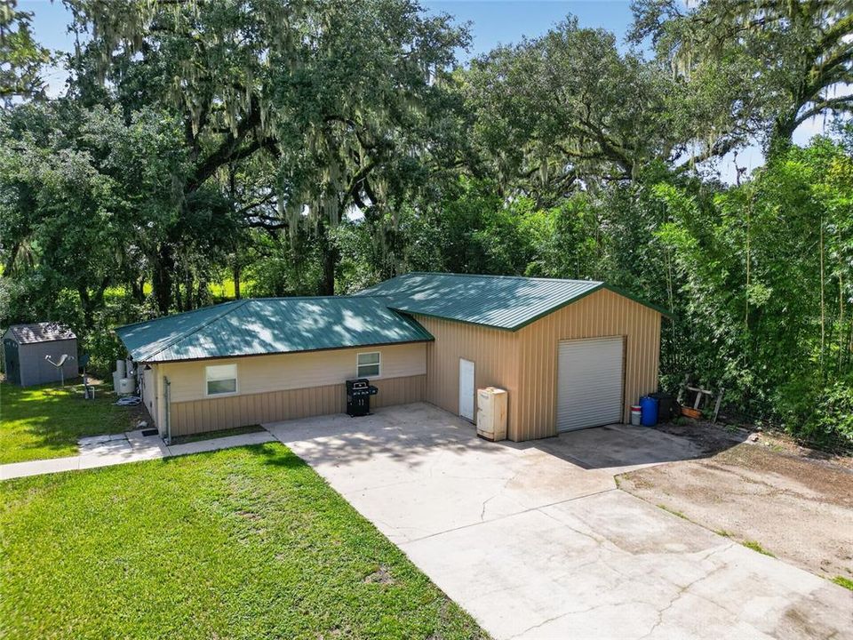 For Sale: $450,000 (3 beds, 2 baths, 1782 Square Feet)