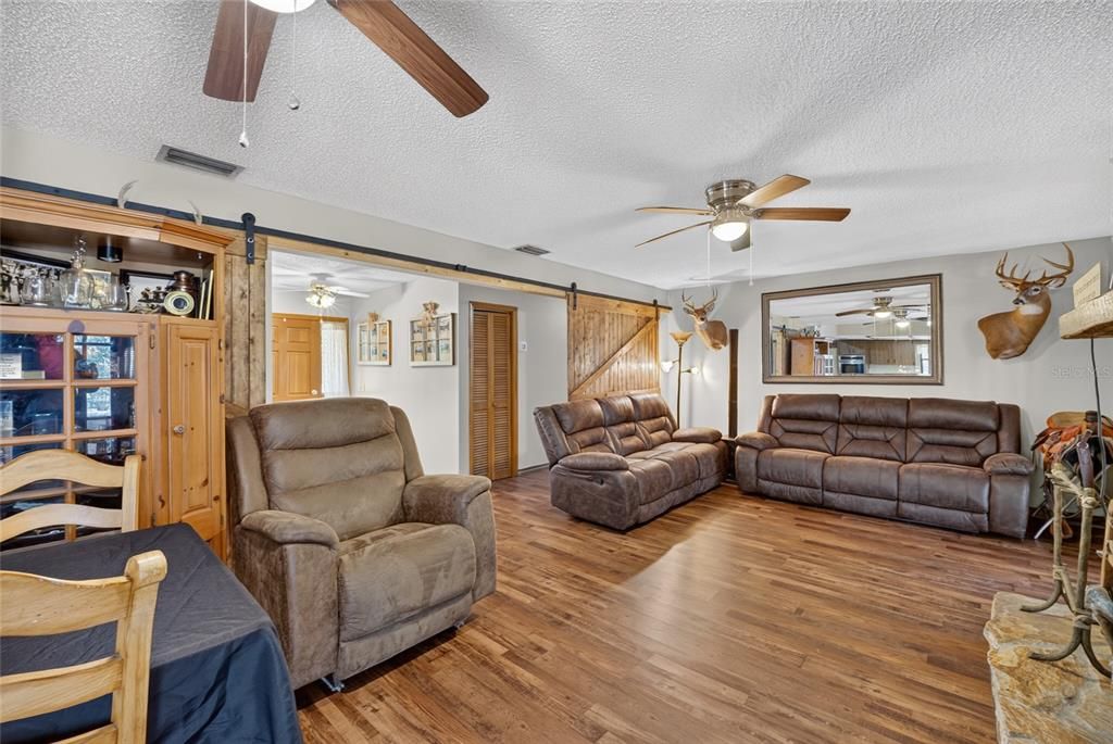 For Sale: $450,000 (3 beds, 2 baths, 1782 Square Feet)