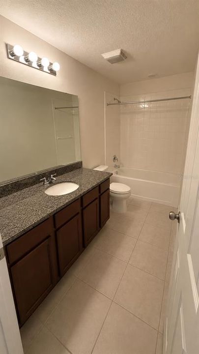 En Renta: $2,800 (3 camas, 3 baños, 1584 Pies cuadrados)