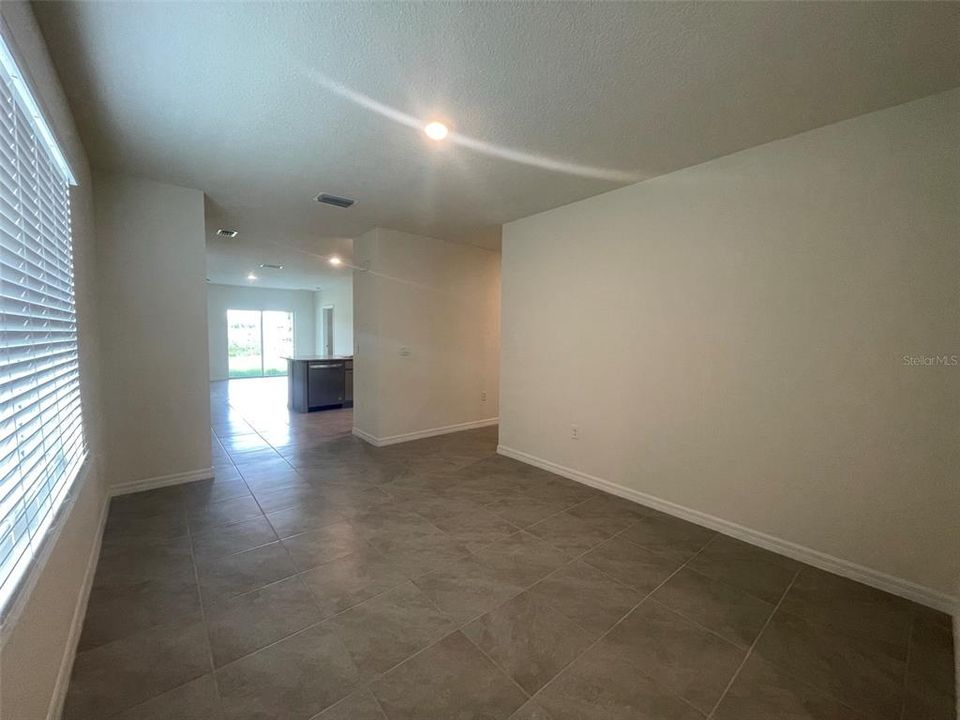 В аренду: $2,300 (3 спален, 2 ванн, 1504 Квадратных фут)