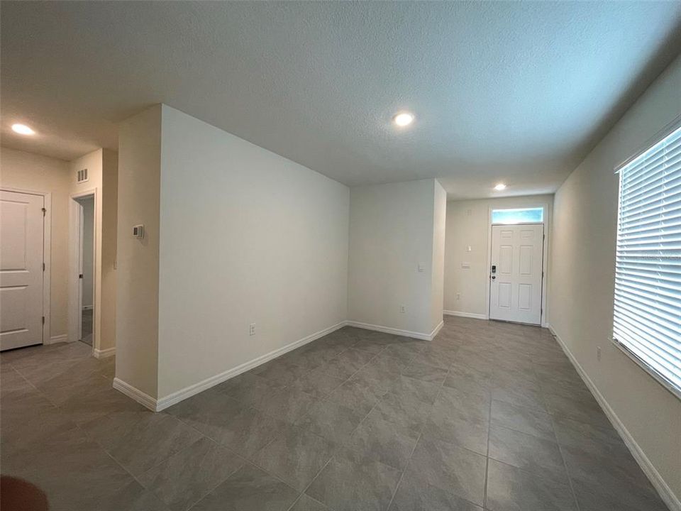 В аренду: $2,300 (3 спален, 2 ванн, 1504 Квадратных фут)