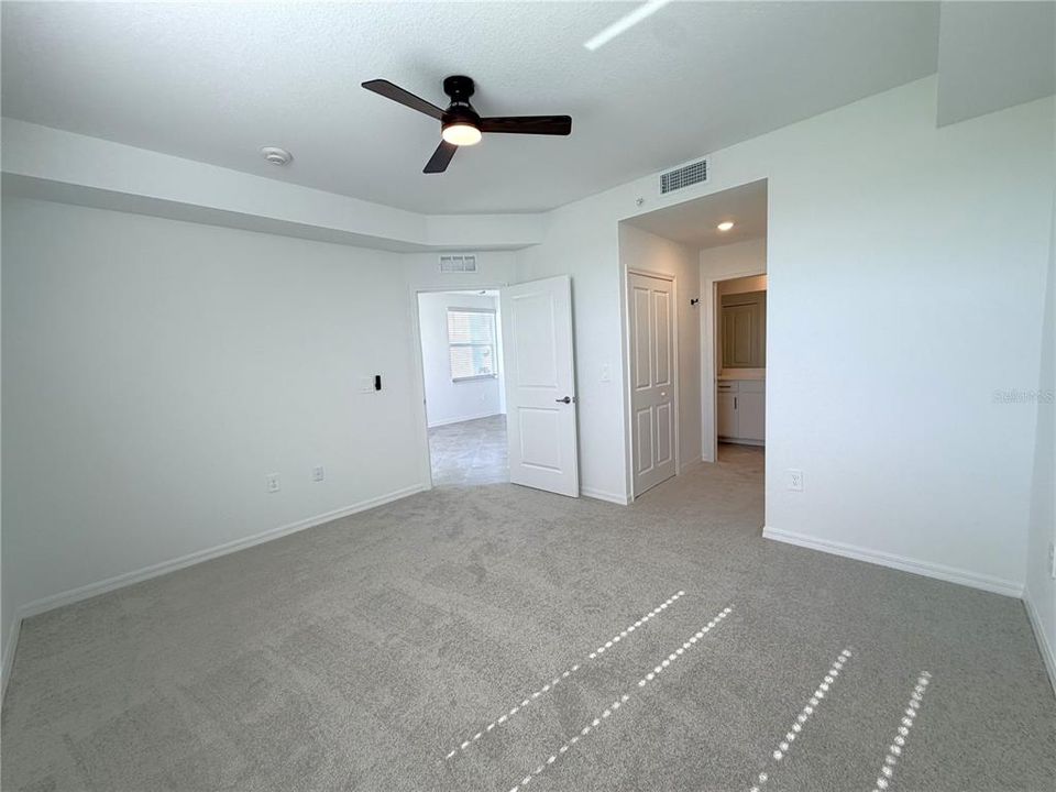 For Rent: $2,195 (3 beds, 2 baths, 1301 Square Feet)