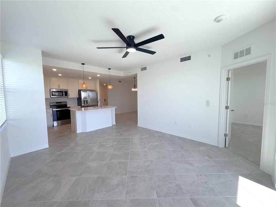 For Rent: $2,195 (3 beds, 2 baths, 1301 Square Feet)