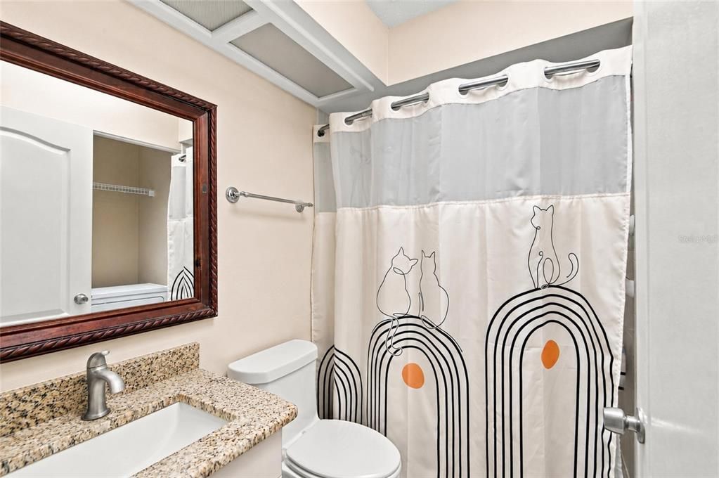 For Sale: $259,900 (3 beds, 2 baths, 1079 Square Feet)