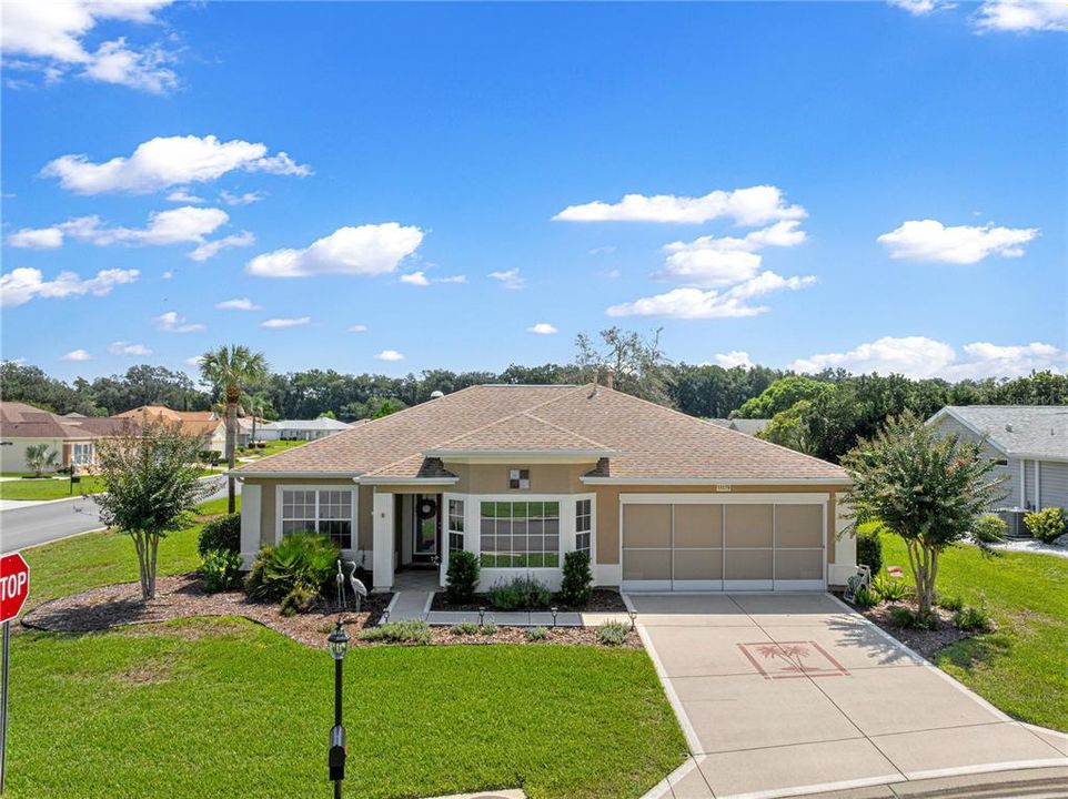 For Sale: $338,800 (2 beds, 2 baths, 1699 Square Feet)