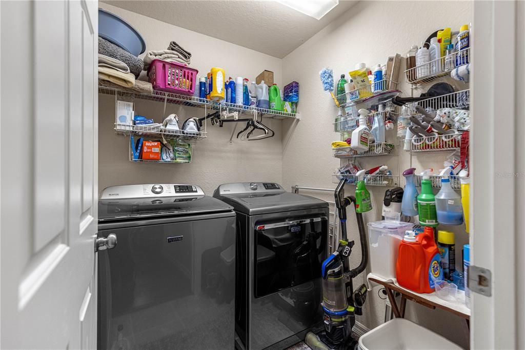 For Sale: $338,800 (2 beds, 2 baths, 1699 Square Feet)