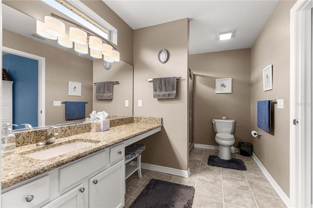For Sale: $338,800 (2 beds, 2 baths, 1699 Square Feet)