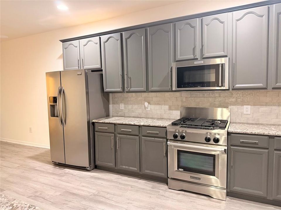 For Rent: $2,600 (2 beds, 2 baths, 1776 Square Feet)