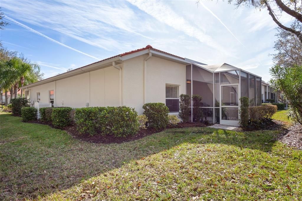 For Rent: $2,600 (2 beds, 2 baths, 1776 Square Feet)