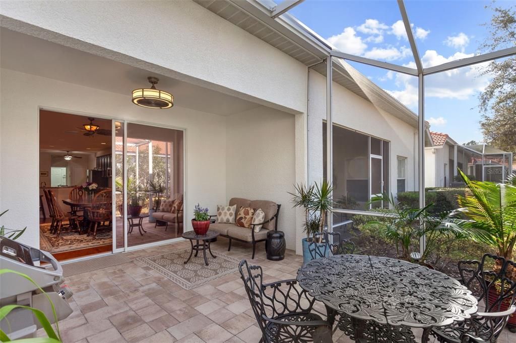 For Rent: $2,600 (2 beds, 2 baths, 1776 Square Feet)