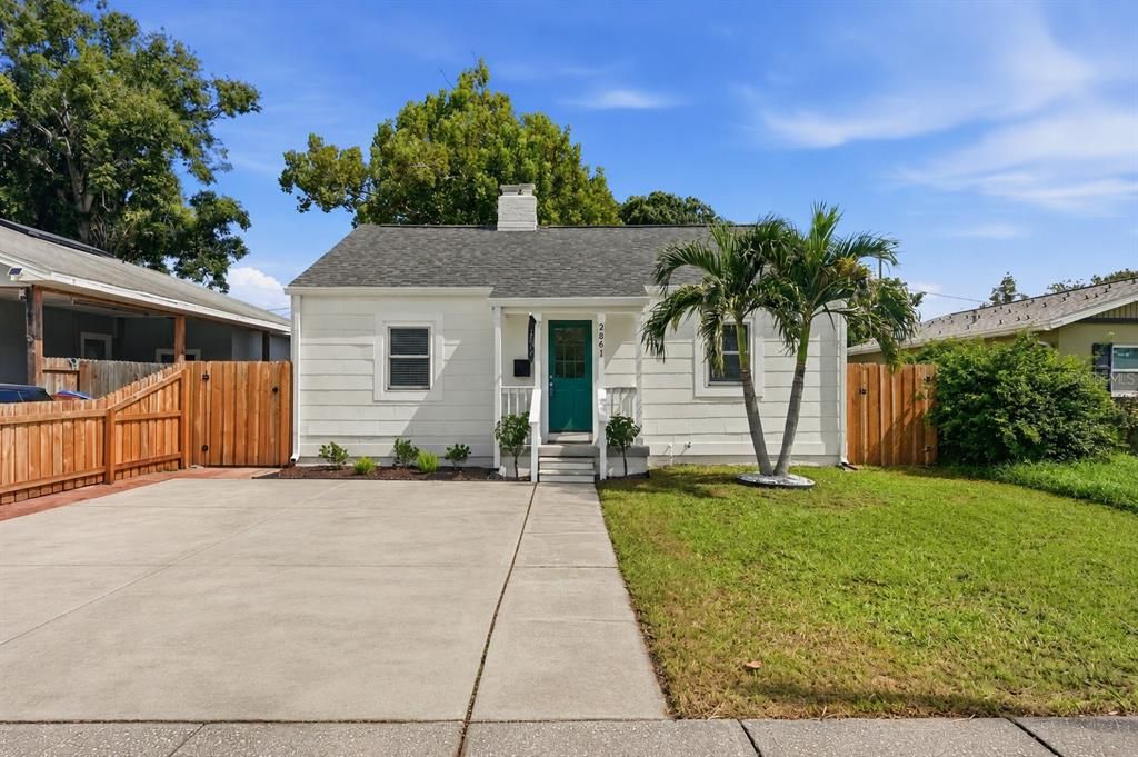 En Venta: $399,900 (3 camas, 2 baños, 1257 Pies cuadrados)