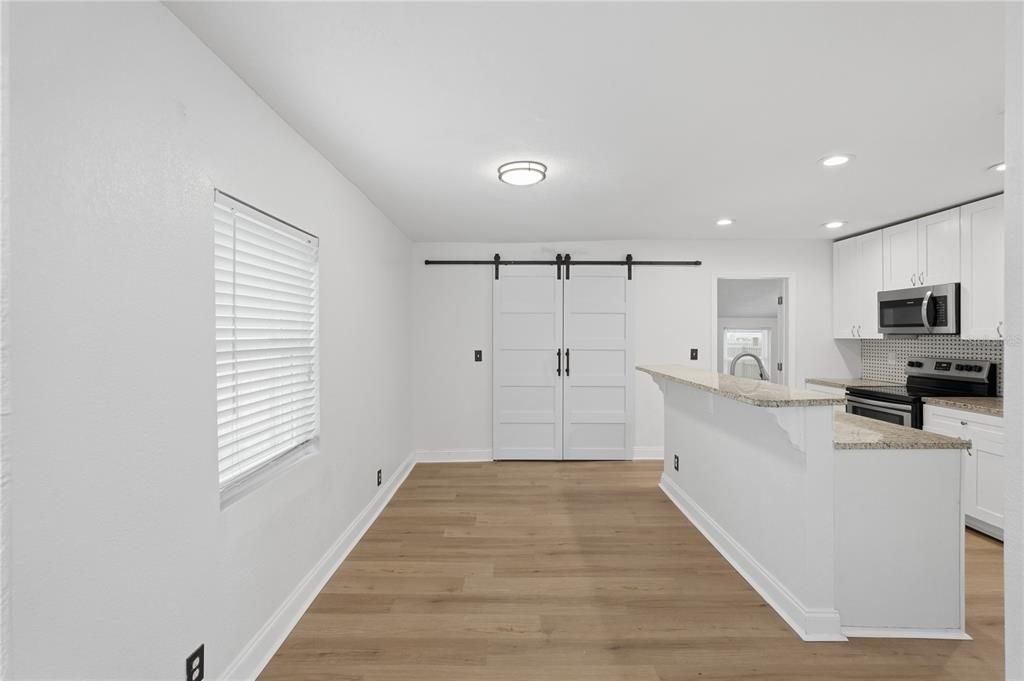 En Venta: $399,900 (3 camas, 2 baños, 1257 Pies cuadrados)