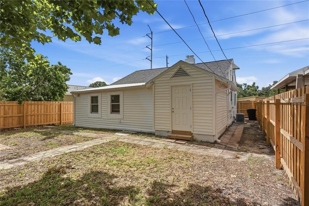En Venta: $399,900 (3 camas, 2 baños, 1257 Pies cuadrados)