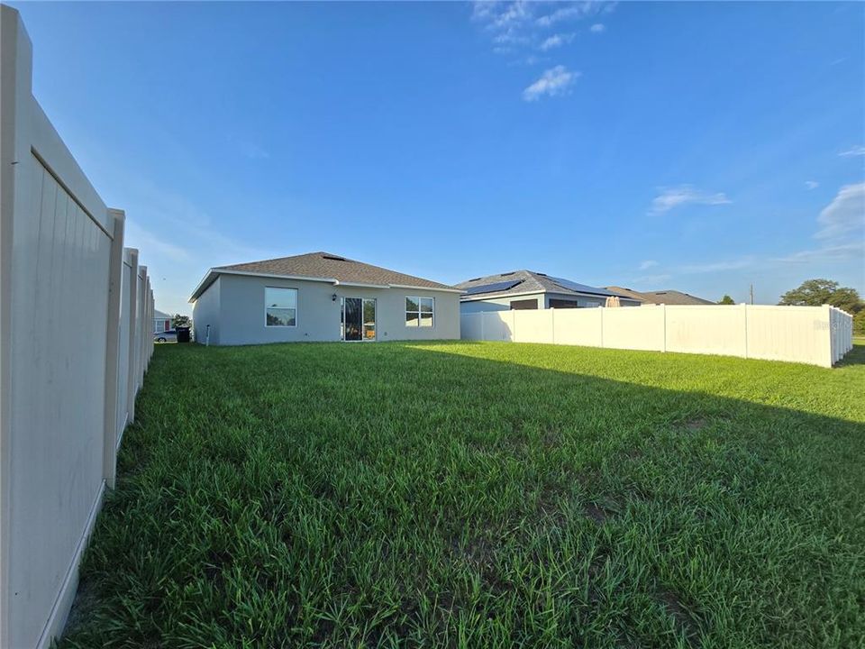 For Rent: $1,850 (3 beds, 2 baths, 1405 Square Feet)