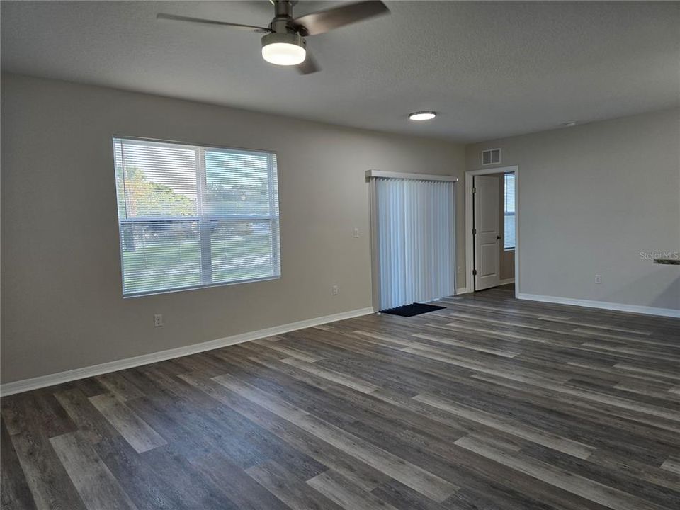 For Rent: $1,850 (3 beds, 2 baths, 1405 Square Feet)