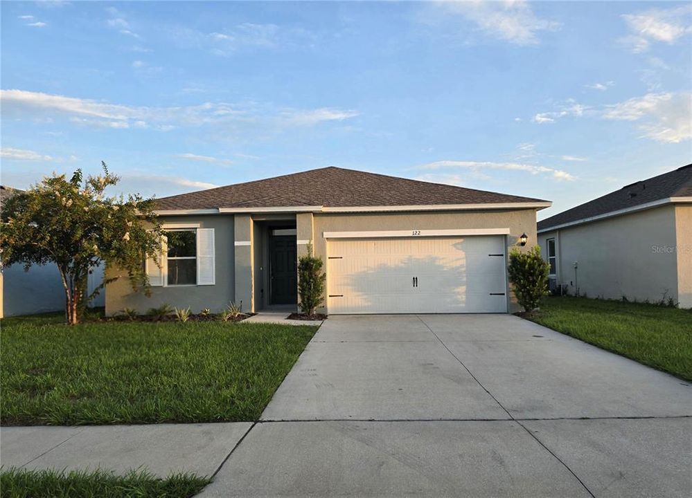 For Rent: $1,850 (3 beds, 2 baths, 1405 Square Feet)