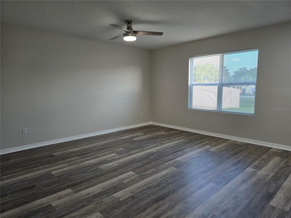 For Rent: $1,850 (3 beds, 2 baths, 1405 Square Feet)