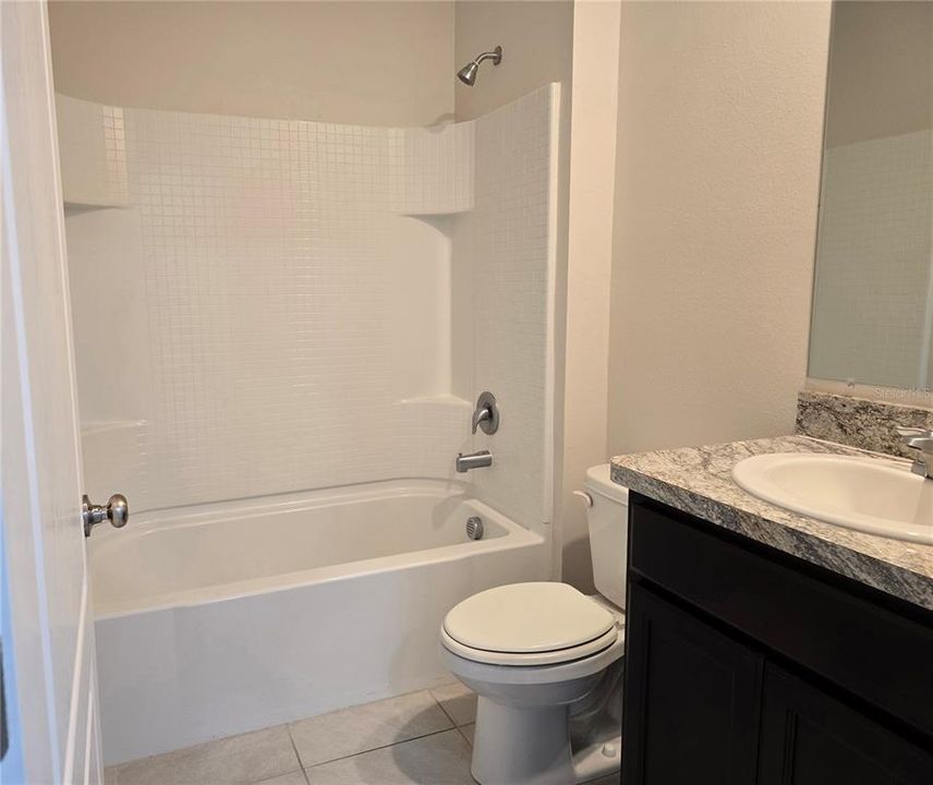 For Rent: $1,850 (3 beds, 2 baths, 1405 Square Feet)