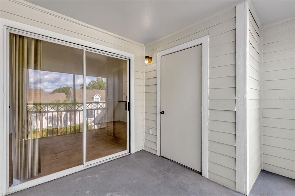 For Rent: $1,370 (1 beds, 1 baths, 650 Square Feet)