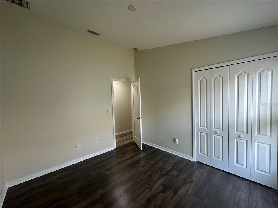 For Rent: $2,600 (4 beds, 2 baths, 1990 Square Feet)