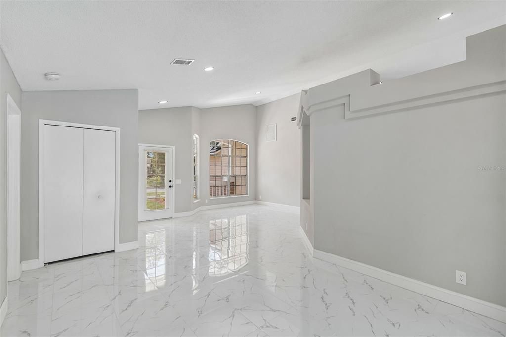 En Venta: $409,000 (3 camas, 2 baños, 1809 Pies cuadrados)