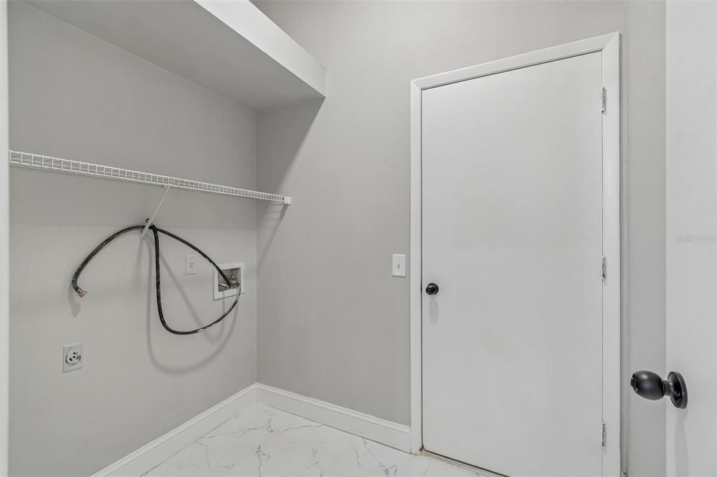 En Venta: $409,000 (3 camas, 2 baños, 1809 Pies cuadrados)