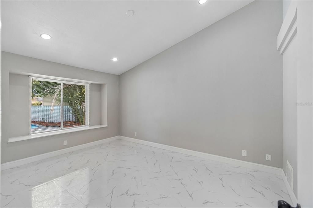 En Venta: $409,000 (3 camas, 2 baños, 1809 Pies cuadrados)