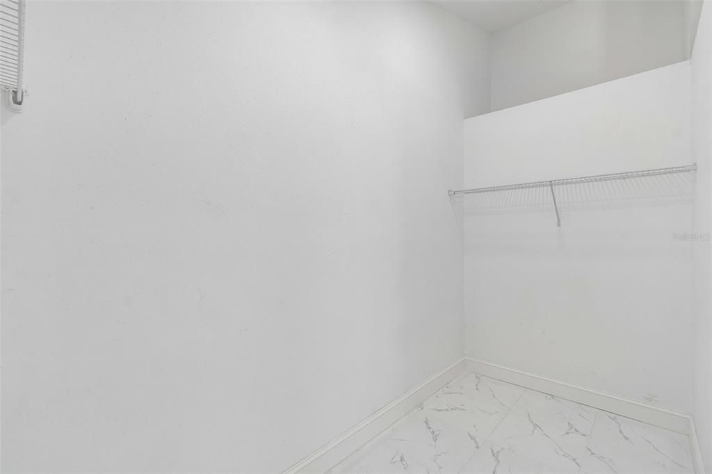 En Venta: $409,000 (3 camas, 2 baños, 1809 Pies cuadrados)