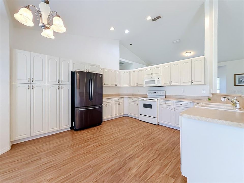 For Sale: $229,900 (3 beds, 2 baths, 1769 Square Feet)