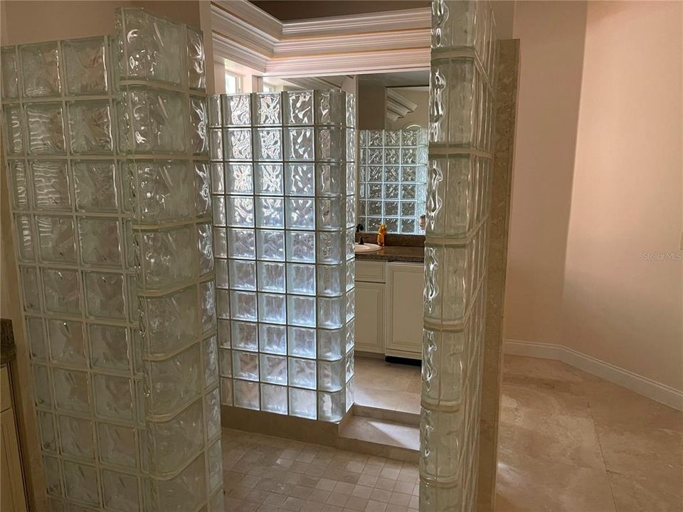En Renta: $6,000 (5 camas, 4 baños, 4598 Pies cuadrados)
