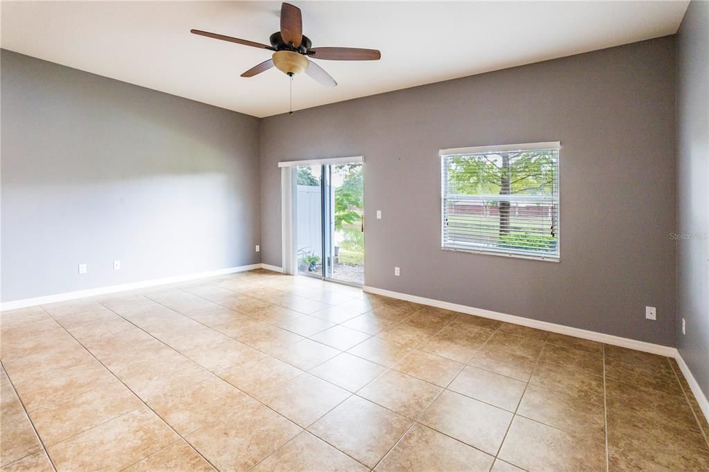 For Rent: $2,195 (3 beds, 3 baths, 1472 Square Feet)