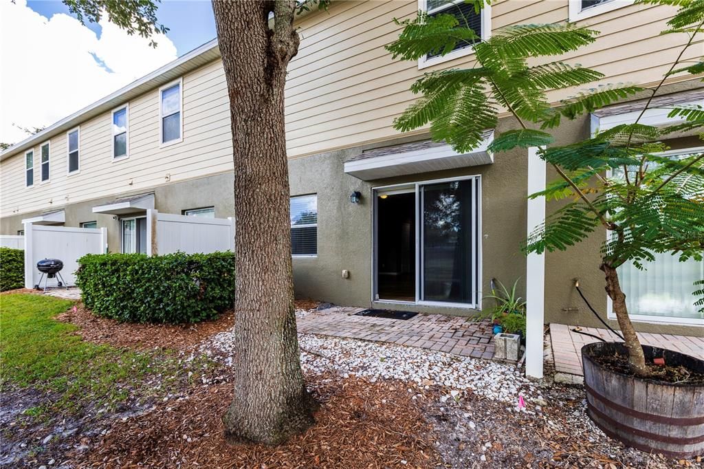 For Rent: $2,195 (3 beds, 3 baths, 1472 Square Feet)