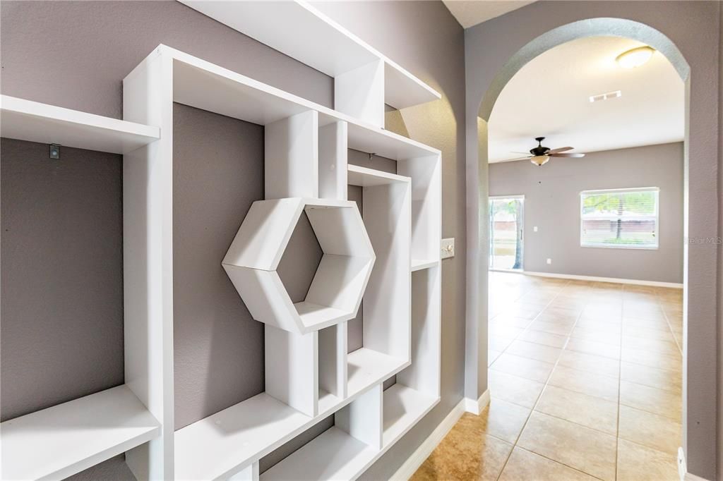 For Rent: $2,195 (3 beds, 3 baths, 1472 Square Feet)