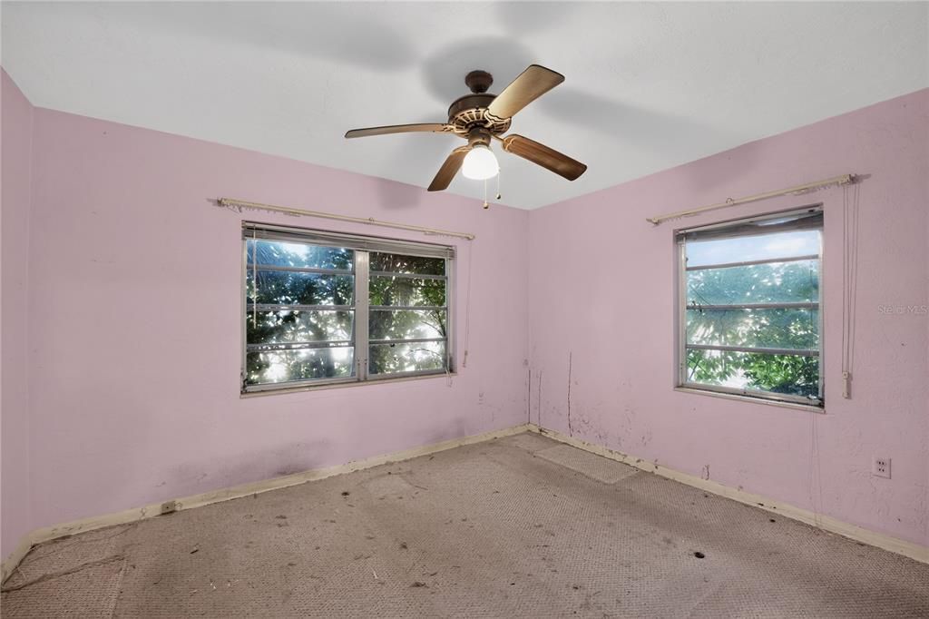 For Sale: $119,000 (2 beds, 2 baths, 1272 Square Feet)