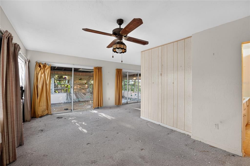 For Sale: $119,000 (2 beds, 2 baths, 1272 Square Feet)