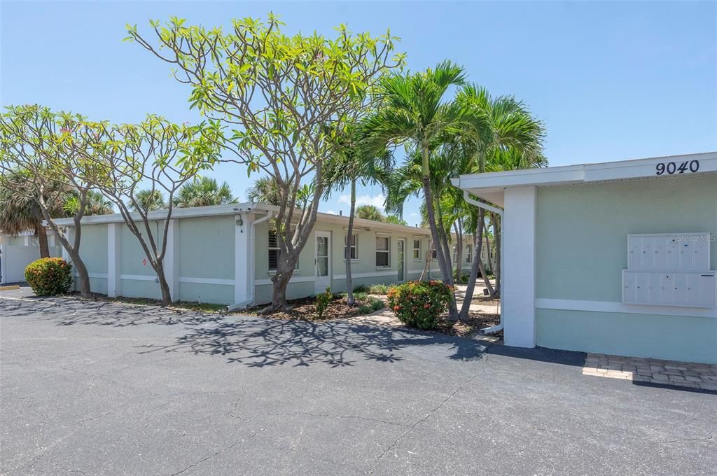 For Rent: $1,749 (1 beds, 1 baths, 573 Square Feet)