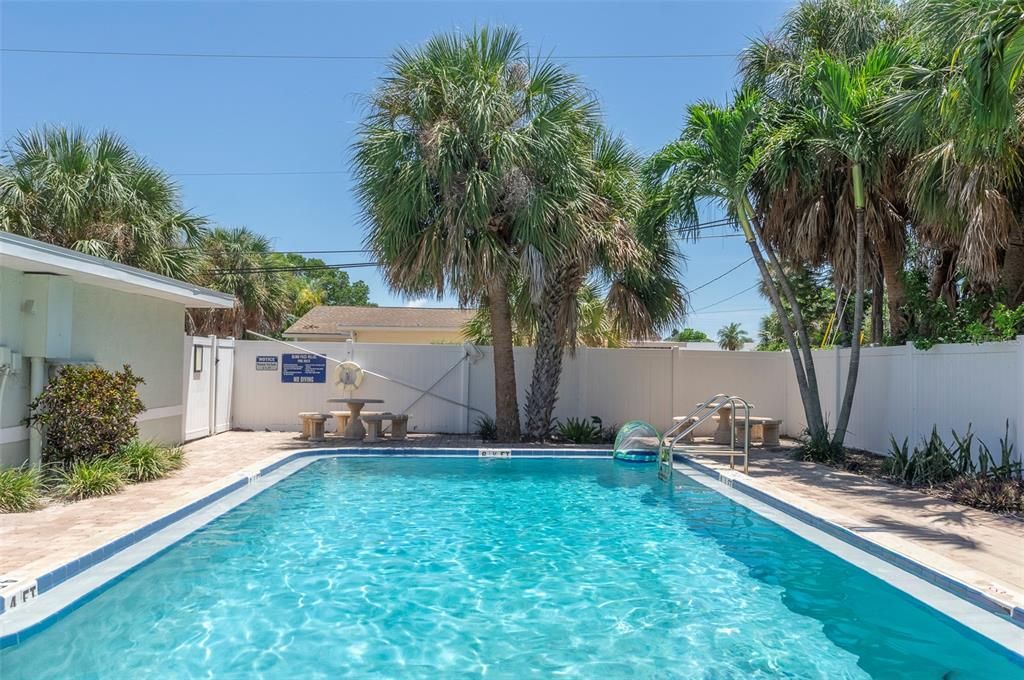For Rent: $1,749 (1 beds, 1 baths, 573 Square Feet)